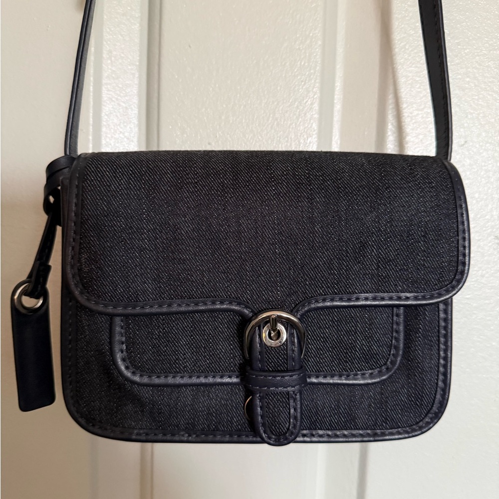 Michael Kors Cooper Crossbody in Dark Denim NWOT - Picture 3 of 8